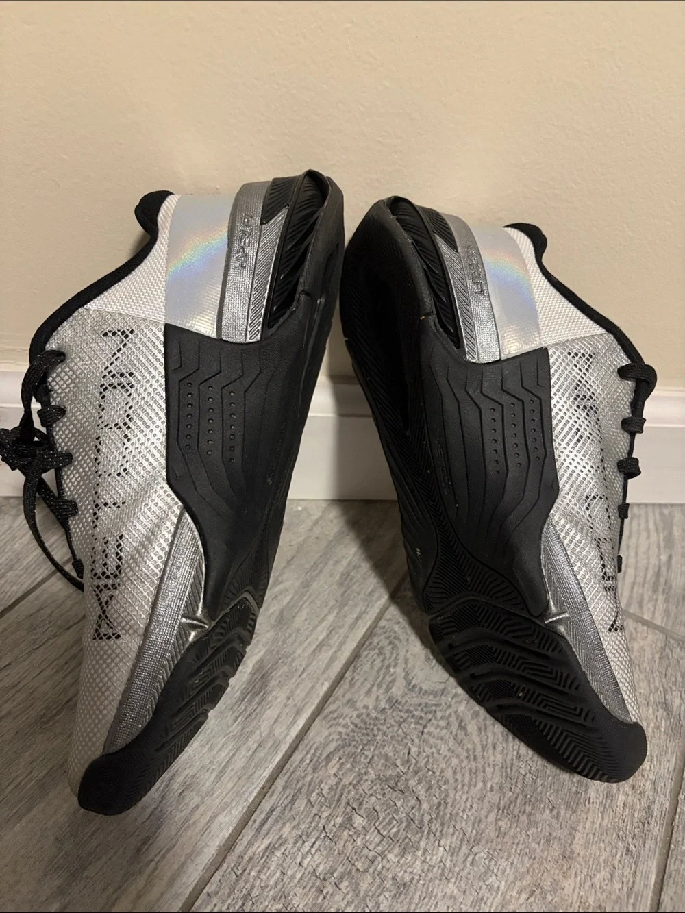 Nike Metcon 8 Premium 'White Black Iridescent' Women's DQ4681-100 US 7